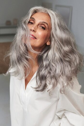 silver grey hair colour at short hairstyles at top hairdresser in Minnetonka